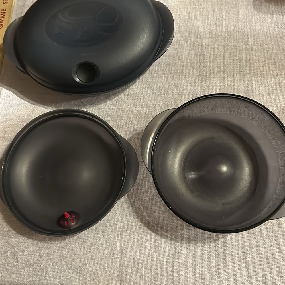 Tupperware - Picture 3 of 11